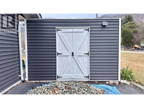 461 Eighth Avenue, Midway, BC - Outdoor