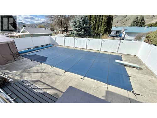 461 Eighth Avenue, Midway, BC - Outdoor