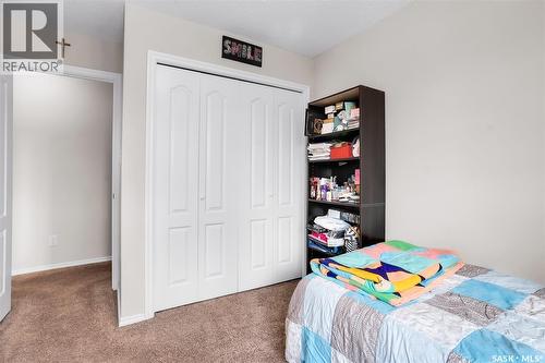 304F 1121 Mckercher Drive, Saskatoon, SK - Indoor Photo Showing Bedroom