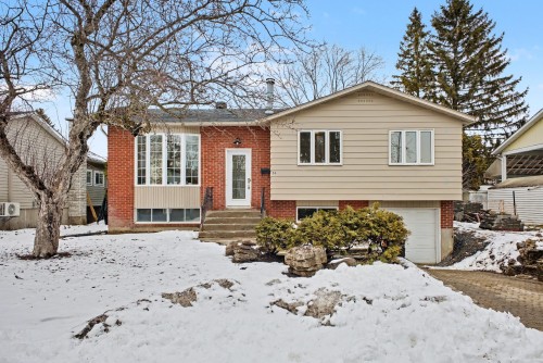 55 Rue De Montmagny  Saint-Bruno-De-Montarville, QC J3V 1A3