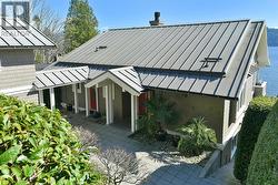 894 MARINE DRIVE Gibsons, BC V0N 1V1