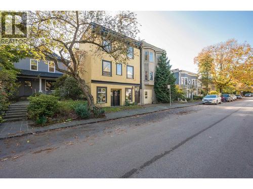 832 E Pender Street, Vancouver, BC - Outdoor With Facade