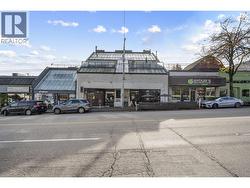 2036 W 4TH AVENUE  Vancouver, BC V6J 1M9