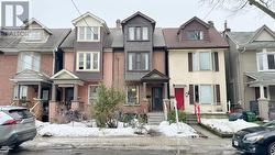 7 BADGEROW AVENUE  Toronto, ON M4M 1T9