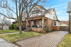 69 BALMORAL AVENUE S  Hamilton, ON L8M 3K1