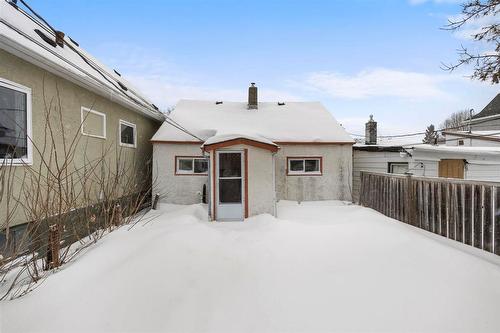 401 Union Avenue W, Winnipeg, MB - Outdoor With Exterior