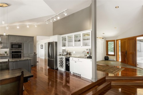 253 Chilton Rd, Salt Spring, BC 