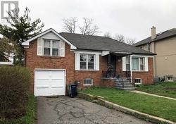 190 POYNTZ AVENUE  Toronto, ON M2N 1J6