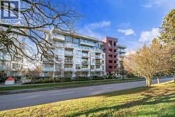 401 5033 CAMBIE STREET  Vancouver, BC V5Z 0H6