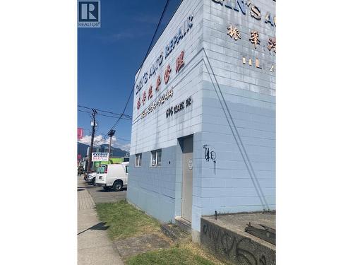 696 Clark Drive, Vancouver, BC 