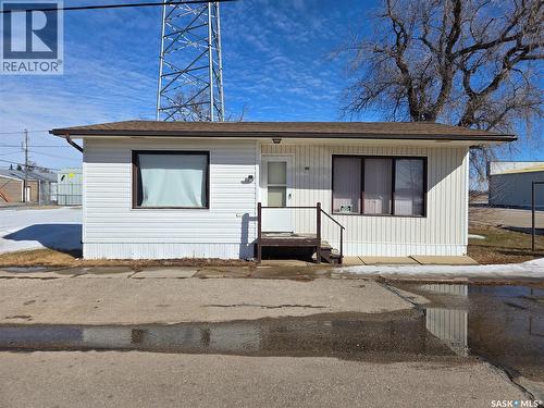 38 Railway Avenue, Redvers, SK 