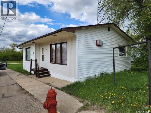 38 Railway Avenue, Redvers, SK 