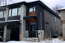 B - 228 GLYNN AVENUE Ottawa, ON K1K 1S3