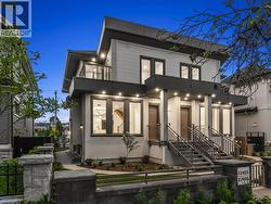 2455 W 10TH AVENUE  Vancouver, BC V6K 2J4