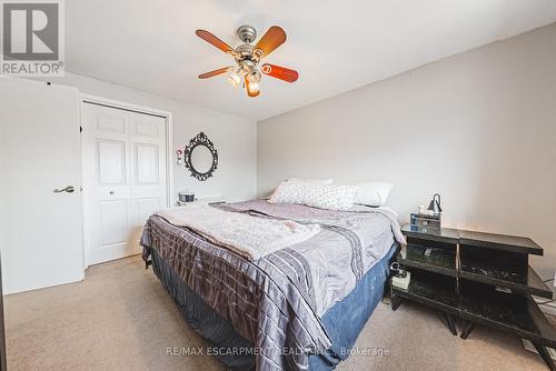 38 Glenburn Court, Hamilton, ON - Indoor Photo Showing Bedroom