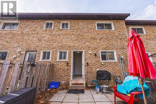 38 Glenburn Court, Hamilton, ON - Outdoor