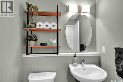 8856 Kestral Drive, Regina, SK - Indoor Photo Showing Bathroom