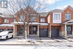 38 - 1015 GALESWAY BOULEVARD E  Mississauga, ON L5V 0A8