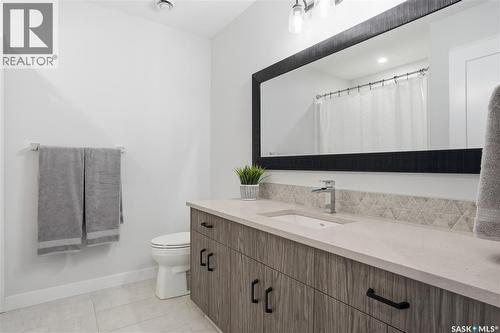 4418 Sage Crescent E, Regina, SK - Indoor Photo Showing Bathroom
