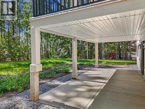 7279 Birch Close, Anglemont, BC - Outdoor