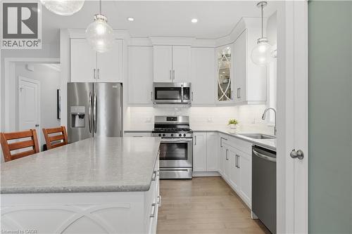43 Lowrie Crescent, Tillsonburg, ON - Indoor Photo Showing Kitchen With Upgraded Kitchen