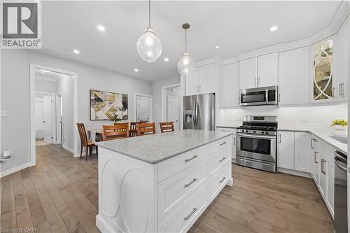 43 Lowrie Crescent, Tillsonburg, ON - Indoor Photo Showing Kitchen With Upgraded Kitchen