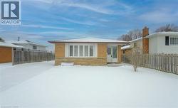 110 HAZELGLEN Drive  Kitchener, ON N2M 2E5