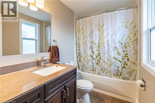 89 Rolling Meadows Drive, Kitchener, ON - Indoor Photo Showing Bathroom