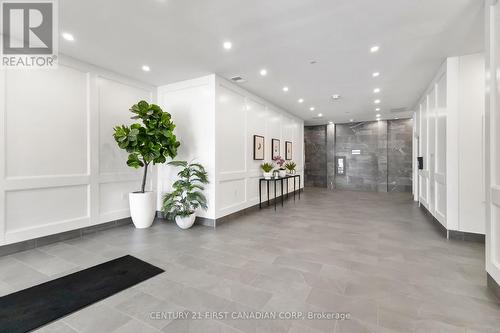 Lobby to elevator - 411 - 260 Villagewalk Boulevard, London North (North R), ON - Indoor Photo Showing Other Room