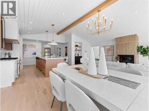 5538 Lakeshore Road, Kelowna, BC - Indoor Photo Showing Other Room