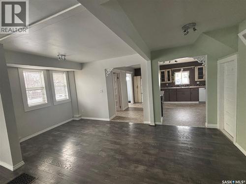 331 3Rd Avenue W, Assiniboia, SK - Indoor Photo Showing Other Room