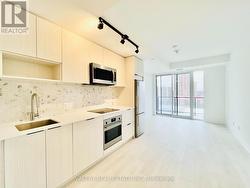 5 DEFRIES STREET Toronto, ON M5A 3R4