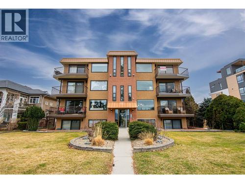 578 Lakeshore Drive Unit# 203  Penticton, BC V2A 1B9