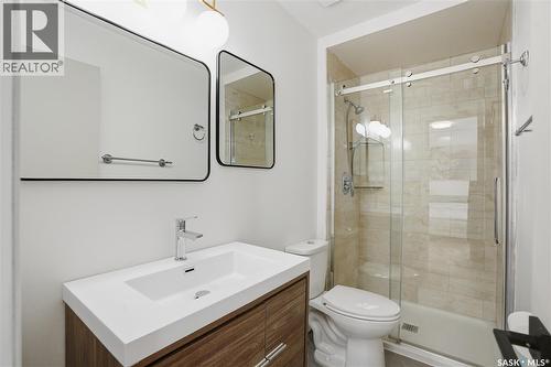 339 Stechishin Way, Saskatoon, SK - Indoor Photo Showing Bathroom