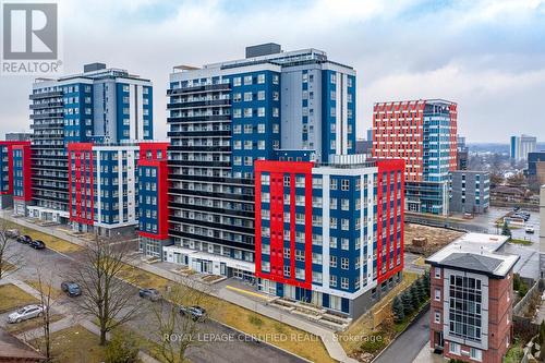 1718 - 258A SUNVIEW STREET E  Waterloo, ON N2L 3V9