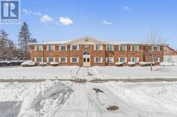 102 - 15 CLIFTON STREET  Kawartha Lakes (Fenelon Falls), ON K0M 1N0