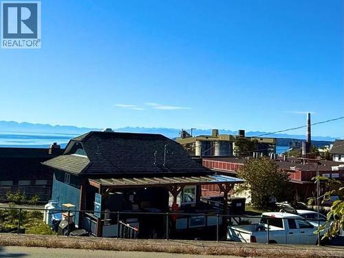 5830 Ash Ave, Powell River, BC 
