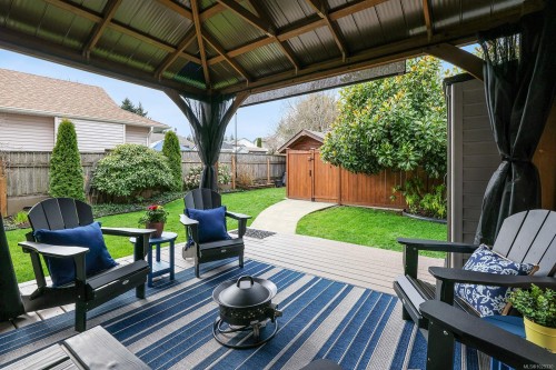 1272 Noel Ave, Comox, BC 