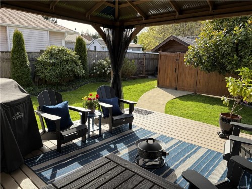 1272 Noel Ave, Comox, BC 