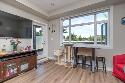 #203-2655 Sooke Rd, Langford, BC - Indoor