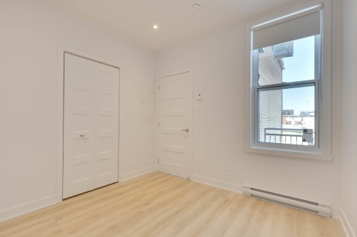 Chambre à coucher - 7123 Av. Querbes, Montréal (Villeray/Saint-Michel/Parc-Extension), QC - Indoor Photo Showing Other Room