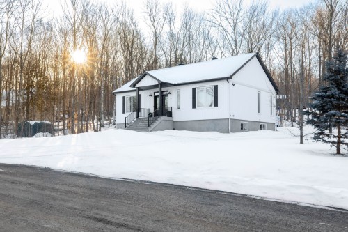 9 Rue du Versant  Saint-André-D'Argenteuil, QC J0V 1X0