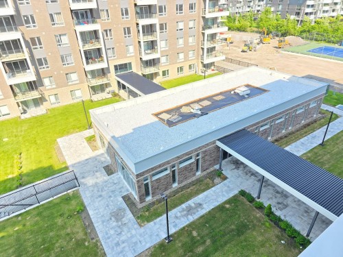 Piscine - 609-248 Boul. Hymus, Pointe-Claire, QC - Outdoor