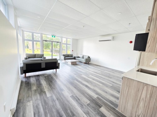 Salle communautaire - 609-248 Boul. Hymus, Pointe-Claire, QC - Indoor
