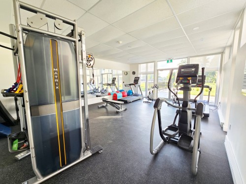 Salle d'exercice - 609-248 Boul. Hymus, Pointe-Claire, QC - Indoor Photo Showing Gym Room