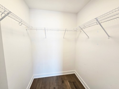 Penderie (Walk-in) - 609-248 Boul. Hymus, Pointe-Claire, QC - Indoor With Storage
