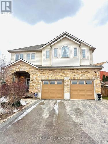 64 Yarrow Court, Kitchener, ON - Outdoor
