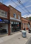862 PAPE AVENUE Toronto, ON M4K 3T8