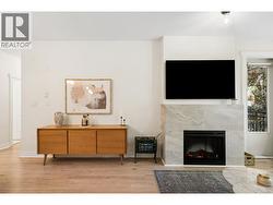 218 1111 E 27TH STREET  North Vancouver, BC V7J 1S3