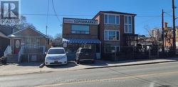 458 CALEDONIA ROAD  Toronto, ON M6E 4T8